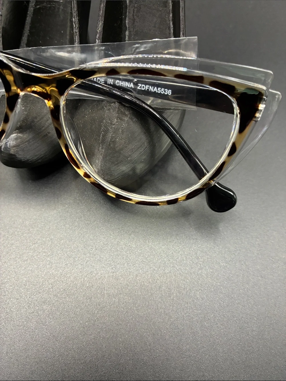 Tortoiseshell Cat Eye Reading Glasses - Women Accessories